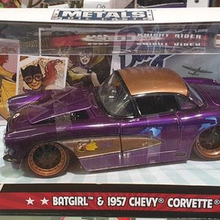 Jada Batgirl & 1957 Chevrolet Corvette DC Comics Bombshells