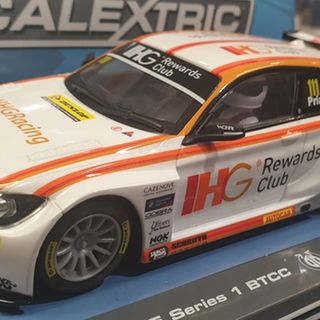 Scalextric 1/32 BMW 125 Series 1 2015 BTTC Andy Priaulx