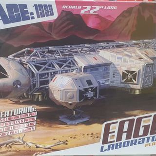 Space 1999 TV Show Eagle 2 Labotatory Pod Kitset MPC