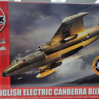 English Electric Canberra B(i).6/B.20 Kitset 1/48 Airfix