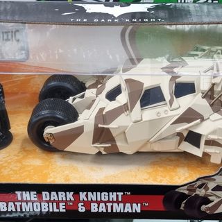 Batman & Batmobile Tumbler from The Dark Knight Movie 1/24 Jada