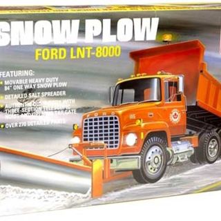 Ford LNT-8000 Snow Plow Truck AMT Kitset 1/25