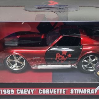 Jada DC Harley Quinn 1969 Chevy Corvette Stingray 1/32