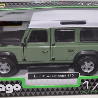 Land Rover Defender 110 1/32 Burago Green & White