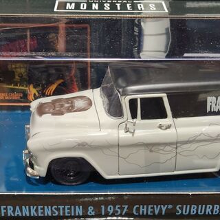 1957 Chevrolet Suburban & Frankenstein Jada 1/24