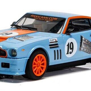 Scalextric 1/32 Aston Martin V8 - Gulf Edition - Rikki Cann Racing