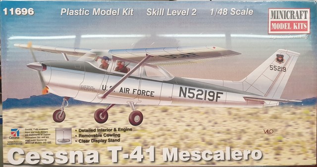 Cessna T-41 Mescalero Kitset Minicraft 1/48