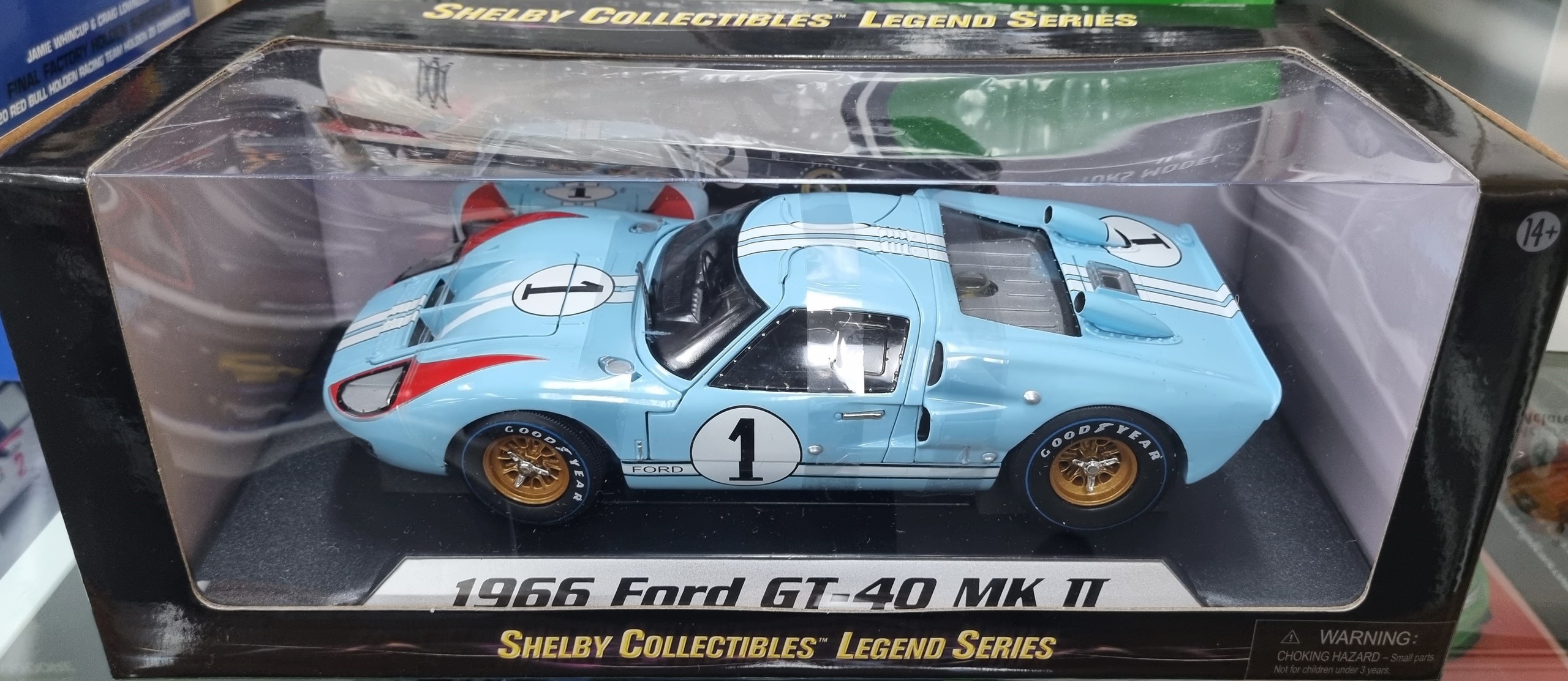 Ford GT40 MKII 1966 Le Mans 2nd Denny Hulme & Ken Miles 1/18 Shelby Collectibles