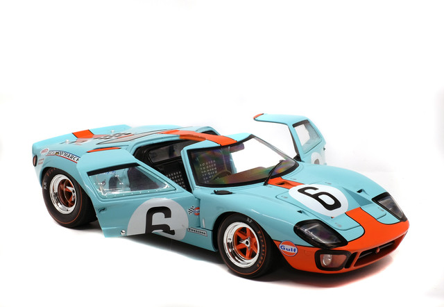 Ford GT40 1969 Le Mans Winner 1/18 Solido