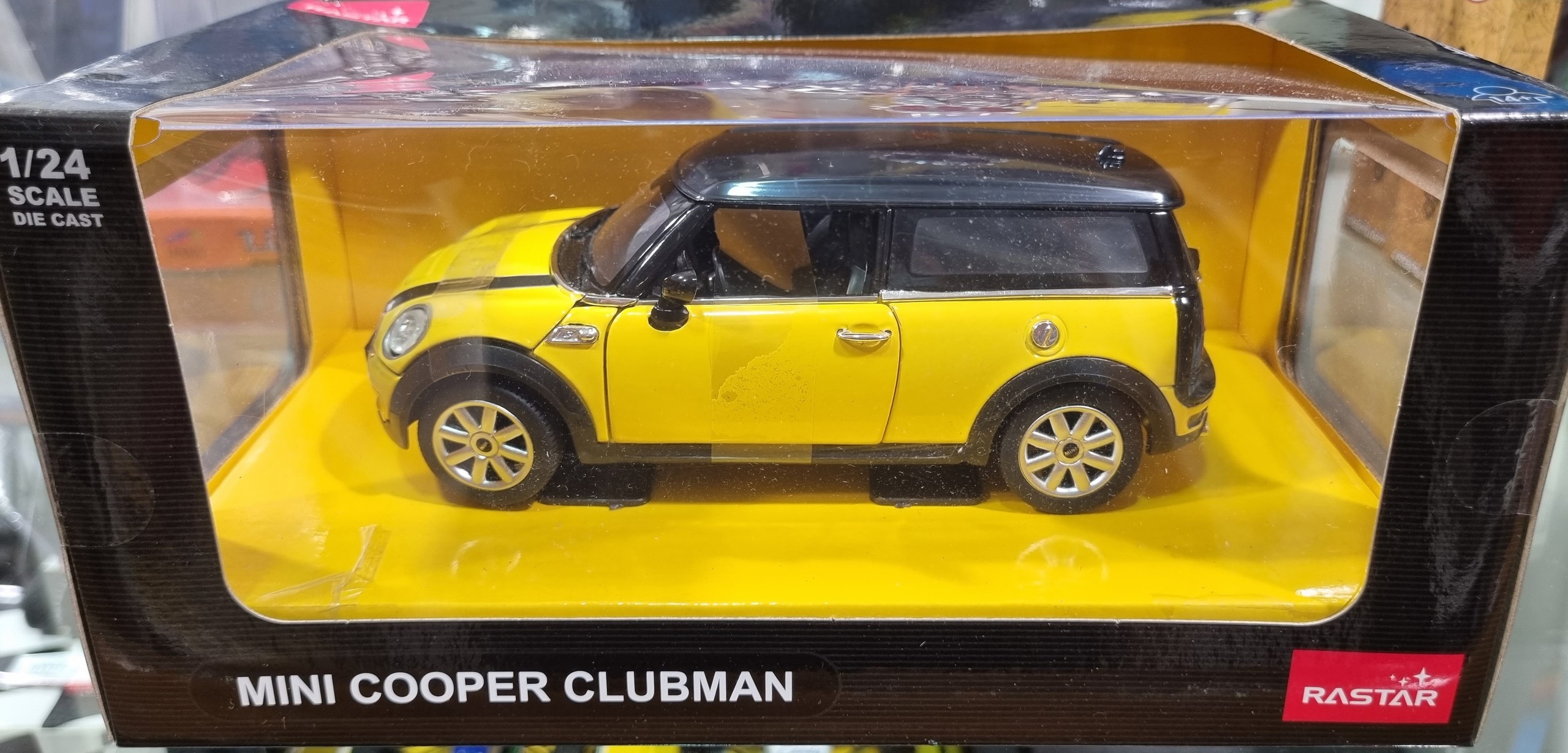 Mini Cooper Clubman Yellow 1/24 Rastar