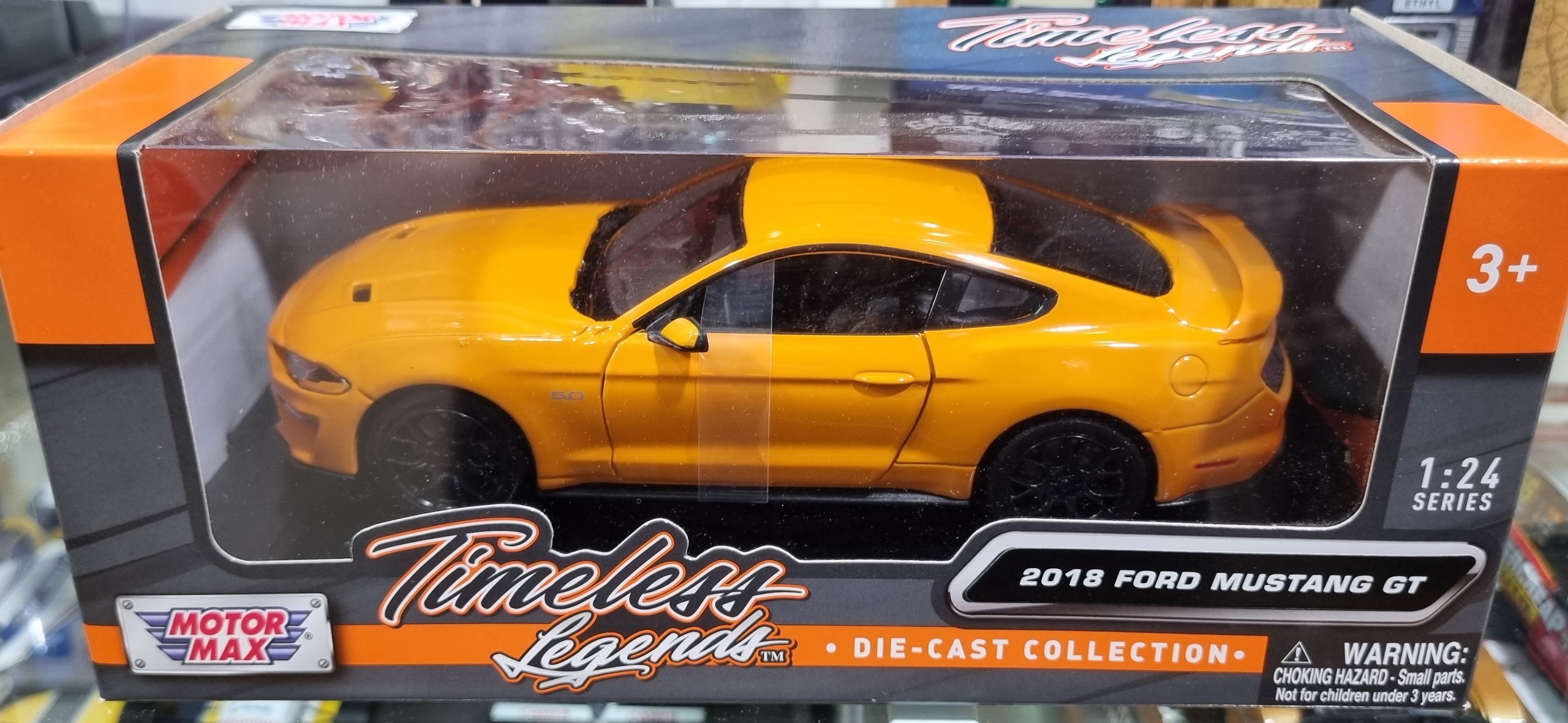 2018 Ford Mustang GT Orange Roadcar 1/24 Motor Max