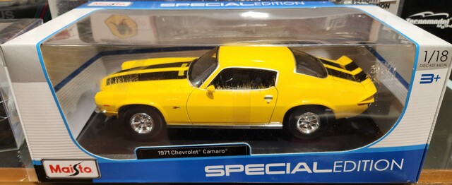 1971 Chevrolet Camaro Yellow Roadcar 1/18 Maisto