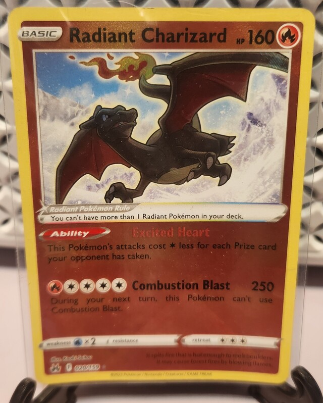 Pokemon TCG: Radiant Charizard Holo 020/159 Crown Zenith