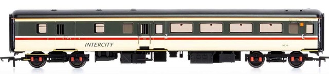 Hornby BR Intercity, Mk2F Brake Second Open, 9533 - Era 8