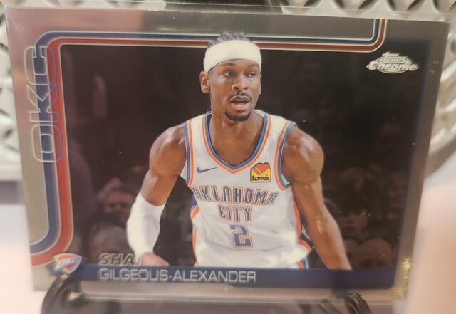 Shai Gilgeous-Alexander #141 2025 Topps Chrome