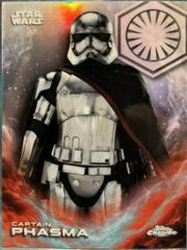 Topps Star Wars: Chrome 2025 - Captain Phasma #CE-8 Super Box Variation Refractor
