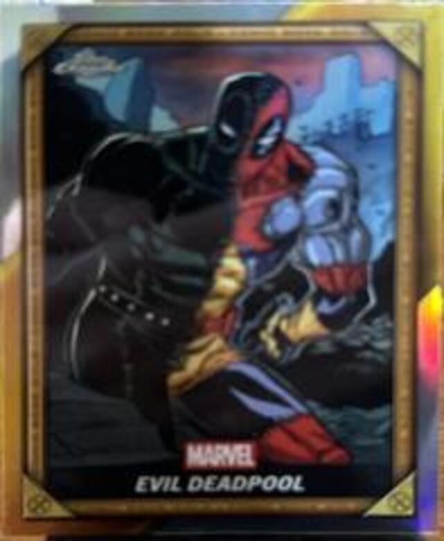 Topps Deadpool: Chrome 2025 Comic Book Gold - Evil Deadpool #CB14