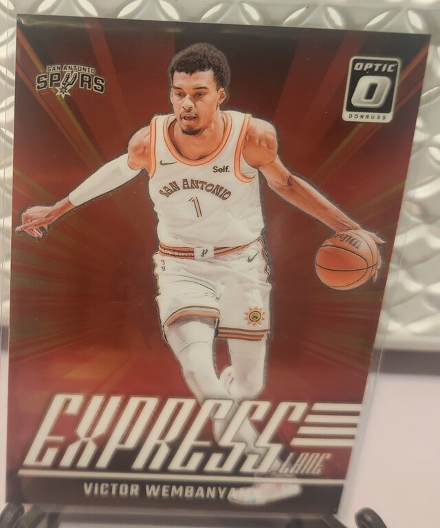Victor Wembanyama #19 2024 Panini Donruss Optic Express Lane
