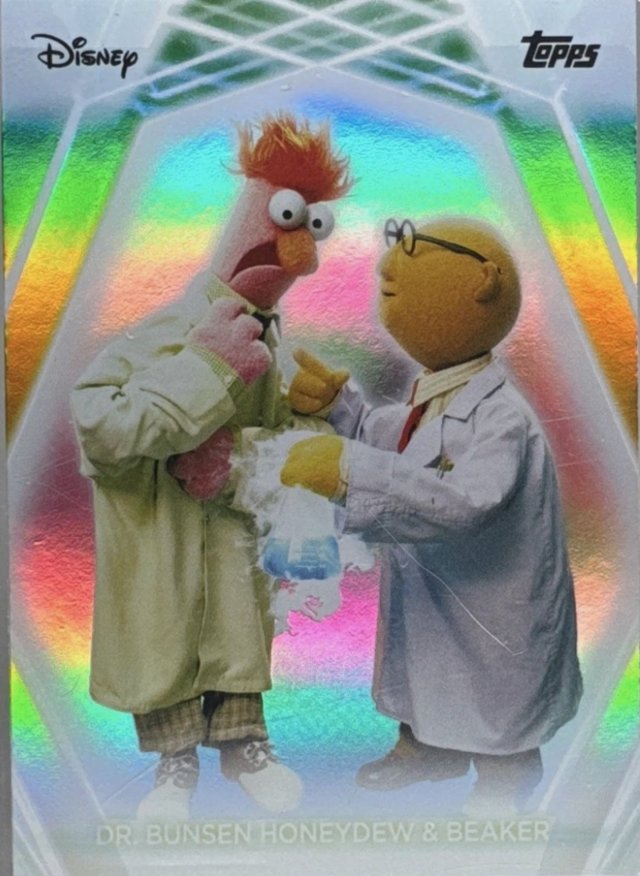 Topps Disney 2026: Neon - Dr Bunsen Honeydew & Beaker #193 Rainbow Foilboard