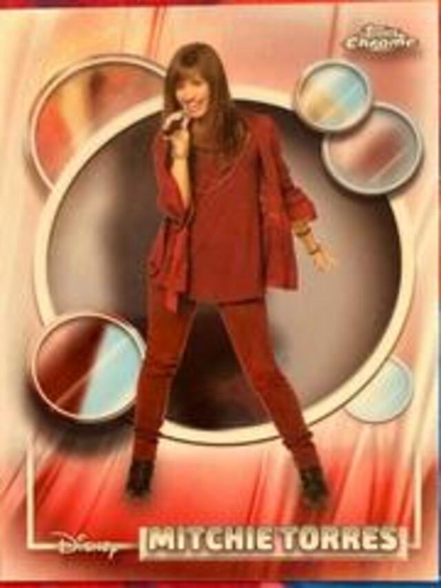 Topps Disney Chrome 2026: Mitchie Torres #33