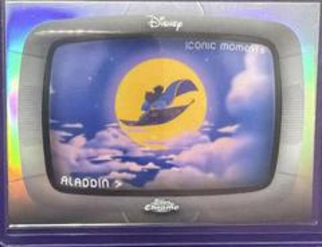 Topps Disney Chrome 2026: Iconic Moments - A Whole New World #IM-5