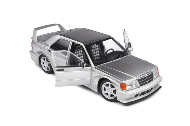Mercedes-Benz 190 EVO II (W201) – Astral Silver – 1990 1/18 Solido