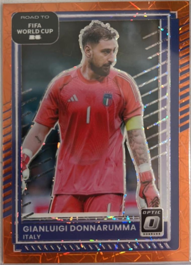 Gianluigi Donnarumma [Orange Velocity Optic] #112 2025 Panini Donruss Road to FIFA 120/199
