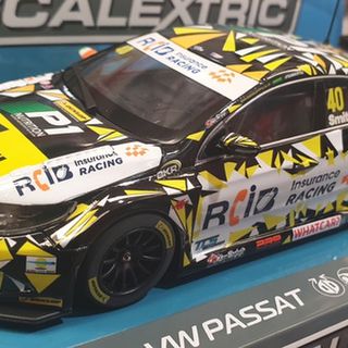 Scalextric 1/32 VW Passat 2016 BTTC Aron Smith