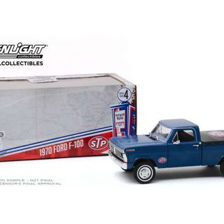 Greenlight Running on Empty 1970 Ford F-100 with Bed Cover STP - 1/24