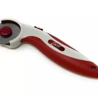 Excel Medium Soft Grip Rotary Cutter 28mm
