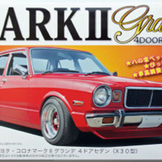 Toyota Corona Mark II Grande 4 Door Sedan - Fujimi 1/24