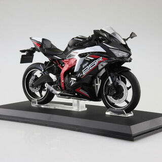 Aoshima Kawasaki Ninja ZX-25R 1/12