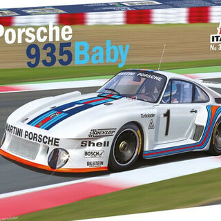 Italeri 1/24 Porsche 935 Baby