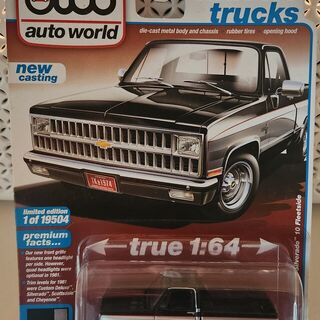 1981 Chevrolet Silverado 10 FleetSide Midnight Black & Silver Poly 1/64 Auto World Muscle Trucks