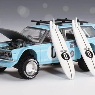 MiniGT Kaido House #092 Datsun 510 Wagon 4x4 Winter Holiday Edition - 1/64