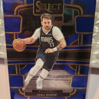 Luka Doncic [Blue Prizm] #51 2023 Panini Select