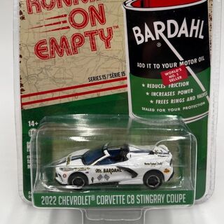 Greenlight Running on Empty Series 15 2022 Chevrolet Corvette C8 Stingray Coupe
