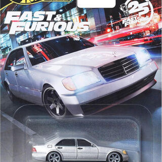 Hot Wheels Premium 25 Years of Fast & Furious Mercedes Benz 500 SEL 2/5