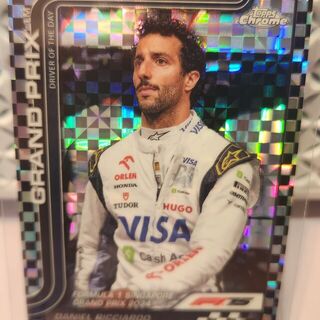 Daniel Ricciardo [Checker Flag Refractor] #139 2025 Topps Chrome Formula 1