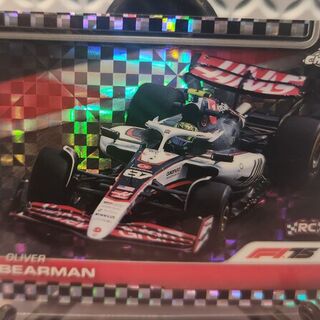 Oliver Bearman [Checker Flag Refractor] #86 2025 Topps Chrome Formula 1