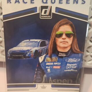 Danica Patrick #25 2018 Panini Donruss Nascar - Race Queens