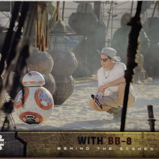 Topps Star Wars: The Force Awakens 2015 - Behind the Scenes With BB-8