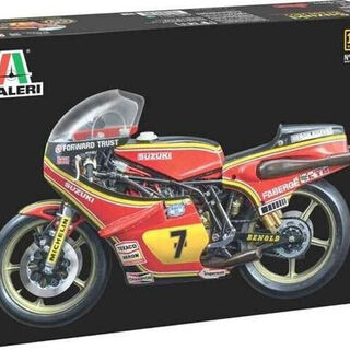 Italeri 4644 - 1/9 Scale Suzuki RG 500 XR27 Team Heron 1978