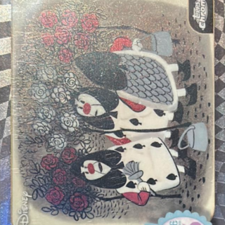 Topps Disney Chrome 2026: Alice In Wonderland 75th Anniversary - Painting The Roses Red #AW-10